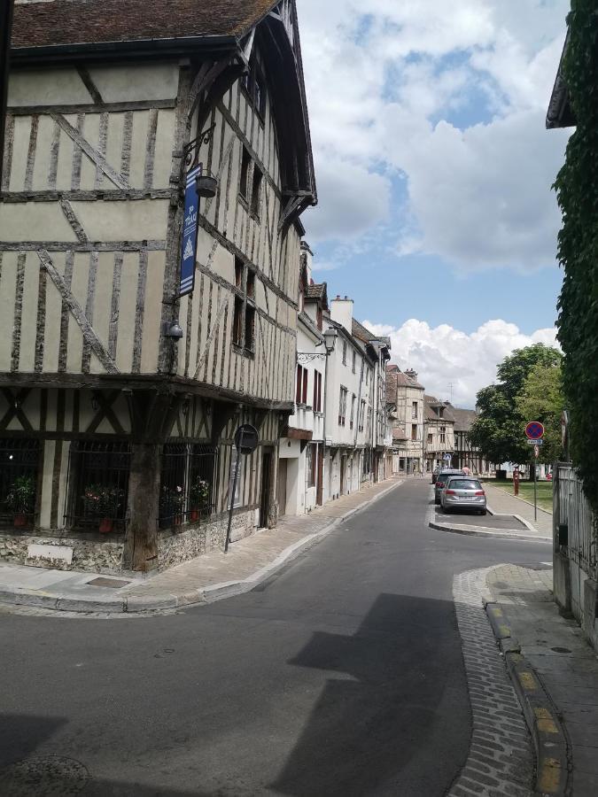 Le Petit Bouchon de Troyes classé 3 étoiles Exterior foto